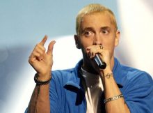 Hãy theo đuổi đam mê, thành công sẽ theo đuổi bạn.