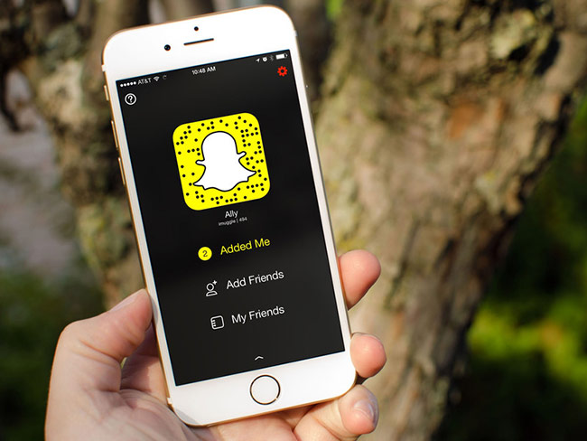 Snapchat vẫn tiếp tục thành công nhưng khó tránh khỏi các cơn gió ngược