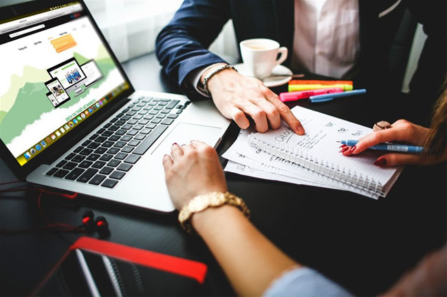 Quản trị thương hiệu online - Câu chuyện vẫn còn mới