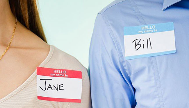 Hãy nhớ tên của khách hàng